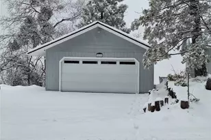 30396 Live Oak Dr, Running Springs, CA 92382 - Photo 32