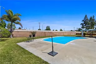 2455 E Westport Cir, Anaheim, CA 92806 - Photo 20