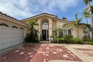 715 N Lariat, Long Beach, CA 90815 - Photo 2