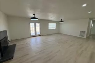 16854 Sholic St, Victorville, CA 92395 - Photo 2