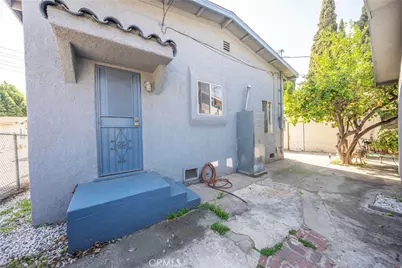 3725 E 57th, Maywood, CA 90270 - Photo 8