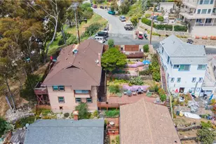 358 Metropole Ave, Avalon, CA 90704 - Photo 2