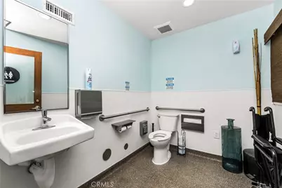 615 E Chapman, Orange, CA 92866 - Photo 30