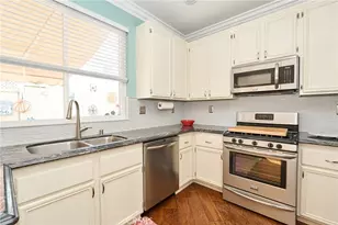 7801 Pacific Cir, Midway City, CA 92655 - Photo 34