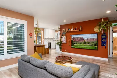 686 Governor St, Costa Mesa, CA 92627 - Photo 4