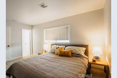 340 E Washington Boulevard #1, Pasadena, CA 91104 - Photo 16