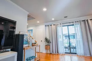 340 E Washington Blvd, Pasadena, CA 91104 - Photo 2