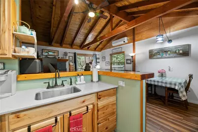 42955 Encino, Big Bear Lake, CA 92315 - Photo 12