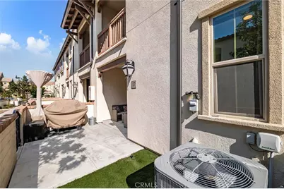 2815 E Berry Loop Privado, Ontario, CA 91761 - Photo 8