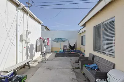 410 E 60th St, Long Beach, CA 90805 - Photo 32