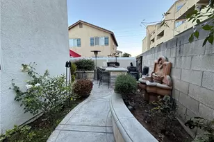 18 Redwood Ct, Stanton, CA 90680 - Photo 2