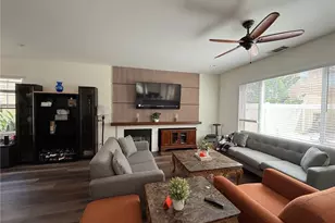 18 Redwood Ct, Stanton, CA 90680 - Photo 2