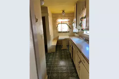 333 E 61st, Los Angeles, CA 90003 - Photo 18