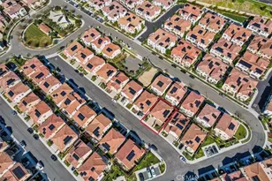 114 Bouquet, Irvine, CA 92618 - Photo 2