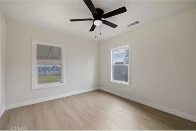 215 8th, Bakersfield, CA 93304 - Photo 18