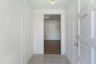 608 W 52nd, Los Angeles, CA 90037 - Photo 26