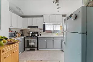 608 W 52nd, Los Angeles, CA 90037 - Photo 52