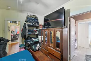 608 W 52nd, Los Angeles, CA 90037 - Photo 44