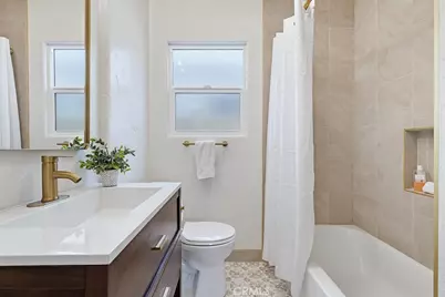 2525 Fashion Avenue, Long Beach, CA 90810 - Photo 26