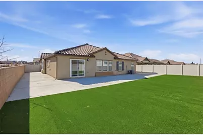2113 E Donatello Street, Lancaster, CA 93535 - Photo 28