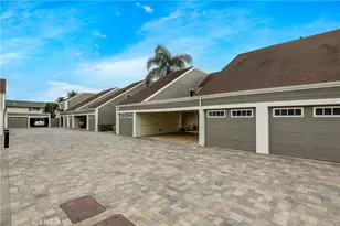 2554 Elden Ave, Costa Mesa, CA 92627 - Photo 36