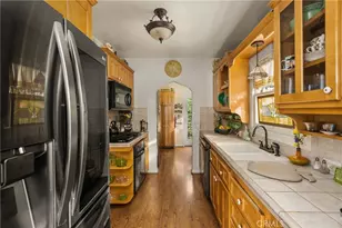 4545 Sunnyside Dr, Riverside, CA 92506 - Photo 20