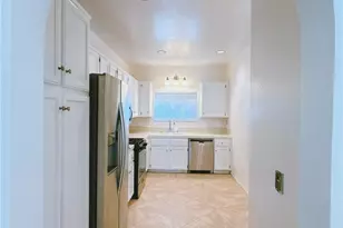 3640 S Bear St, Santa Ana, CA 92704 - Photo 4