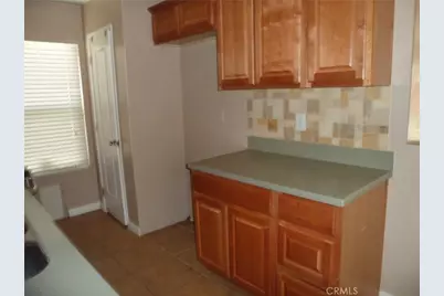 17967 Kendall, Adelanto, CA 92301 - Photo 6