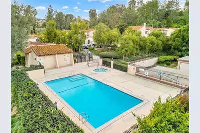 230 S Plaza De Domingos, Anaheim Hills, CA 92807 - Photo 20