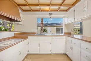 11305 Loch Lomond Rd, Los Alamitos, CA 90720 - Photo 10