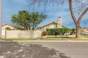 11305 Loch Lomond Rd, Los Alamitos, CA 90720 - Photo 30