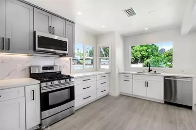 4061 Maplewood Pl, Riverside, CA 92506 - Photo 10
