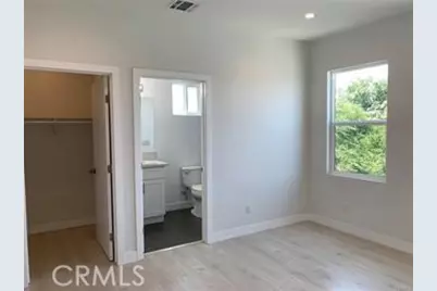 1143 Irolo, Los Angeles, CA 90006 - Photo 26