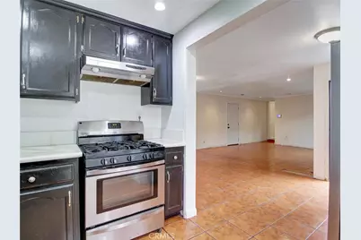 110 W Forhan Street, Long Beach, CA 90805 - Photo 10