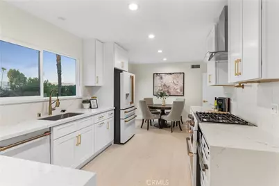 16915 Dormie, Encino, CA 91436 - Photo 8