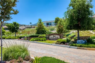 2725 Sierra Bella Drive, Corona, CA 92882 - Photo 16