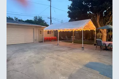 2019 Valencia, Santa Ana, CA 92706 - Photo 70