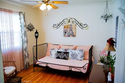 2019 Valencia, Santa Ana, CA 92706 - Photo 32