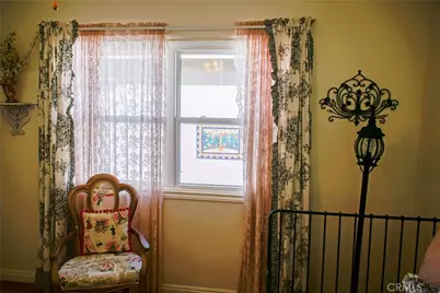 2019 Valencia, Santa Ana, CA 92706 - Photo 36