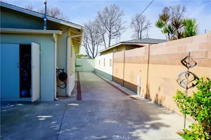 2019 Valencia, Santa Ana, CA 92706 - Photo 52