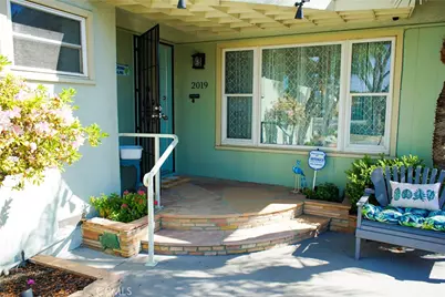 2019 Valencia, Santa Ana, CA 92706 - Photo 20