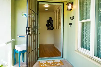 2019 Valencia, Santa Ana, CA 92706 - Photo 16