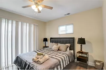 1001 N Hanover Pl, Anaheim, CA 92801 - Photo 18