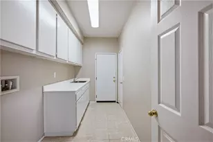 29283 Gandolf Ct, Murrieta, CA 92563 - Photo 34