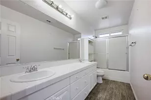 29283 Gandolf Ct, Murrieta, CA 92563 - Photo 32