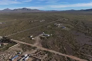 19033 Wagonwheel Rd, Helendale, CA 92342 - Photo 22