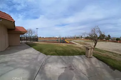 14465 Linden, Hesperia, CA 92345 - Photo 20