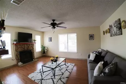 14465 Linden, Hesperia, CA 92345 - Photo 2