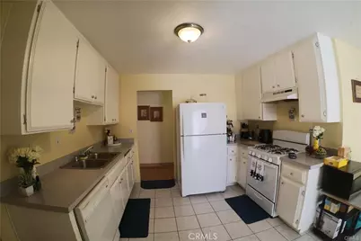 14465 Linden, Hesperia, CA 92345 - Photo 6