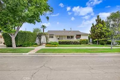 927 Alta Loma Drive, Corona, CA 92882 - Photo 2